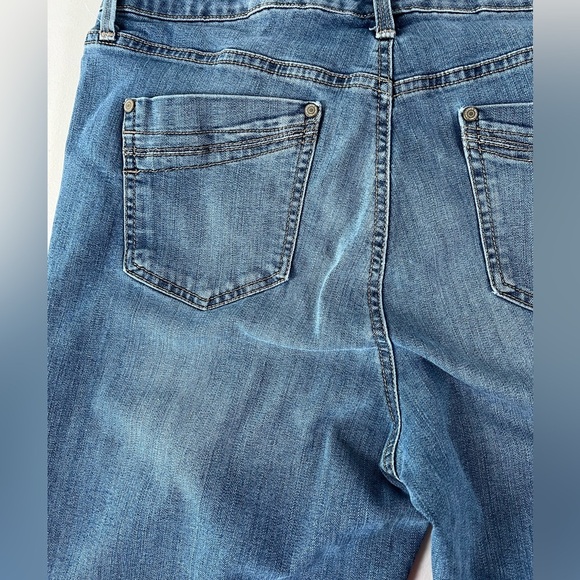 Women’s Bandolino Riley Bermuda Jean Shorts Denim, size 12 - Picture 6 of 13